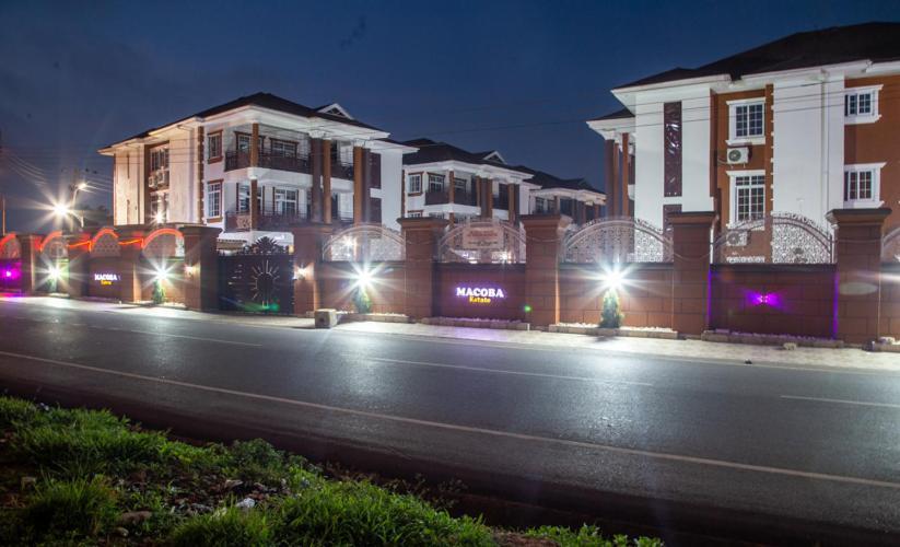 Macoba Luxury Apartments Kumasi Ngoại thất bức ảnh