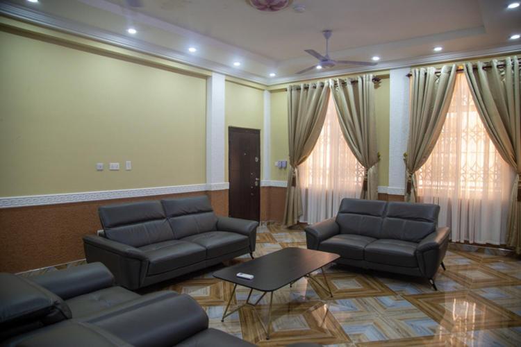 Macoba Luxury Apartments Kumasi Ngoại thất bức ảnh