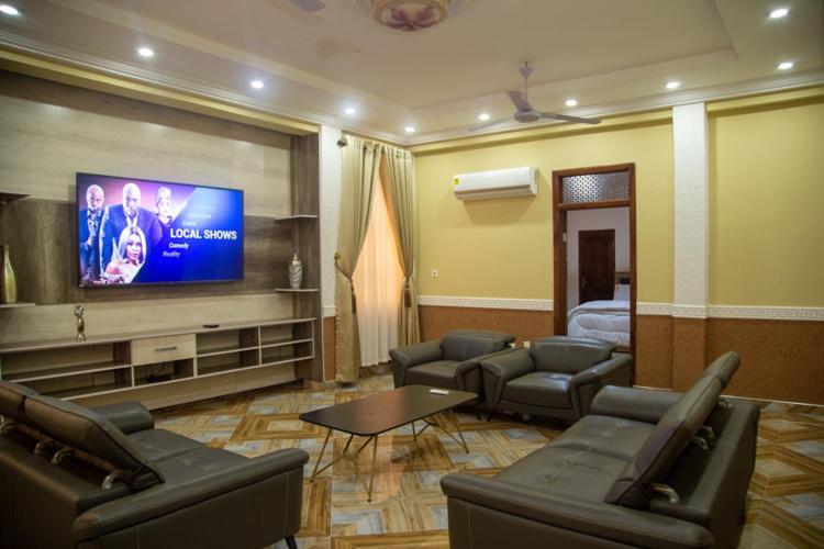 Macoba Luxury Apartments Kumasi Ngoại thất bức ảnh